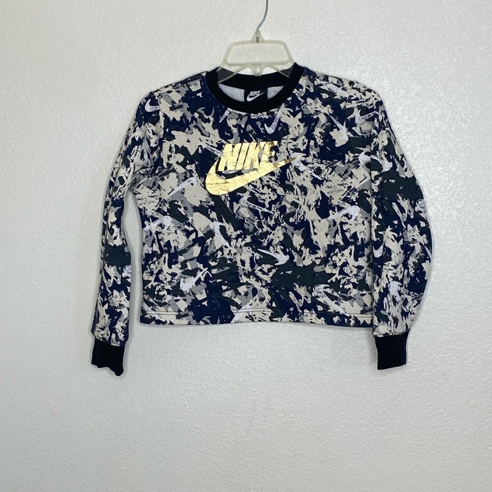 NIKE Cropped Black White Sweatshirt with Ribbed Neckline and Cuffs Size L  NWOT